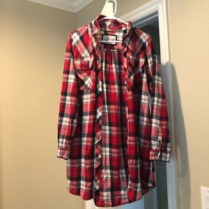 Long sleeved flannel patterned shirt
